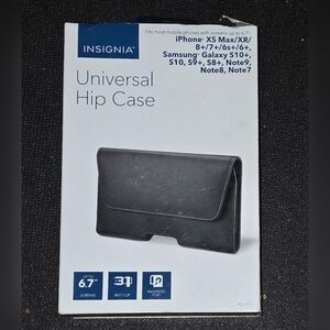 Insignia Universal Hip Case